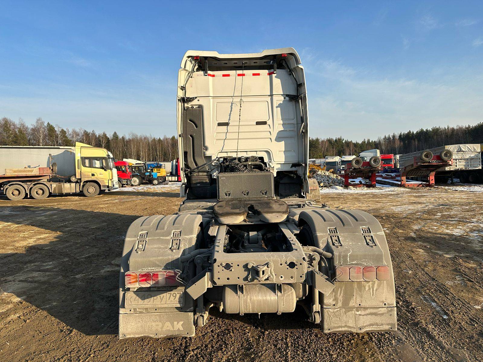 Sitrak C7H MAX 4x2 ZZ4186V361HE Лот 000008161