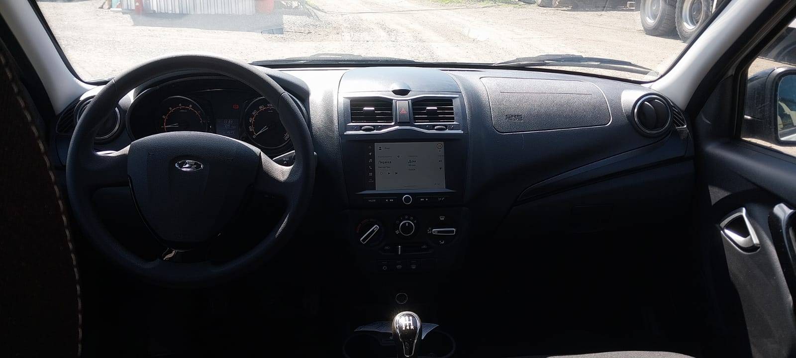 Lada Granta седан Лот 000006878