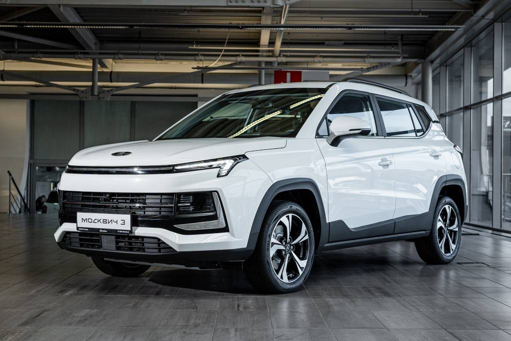 Москвич 3 Стандарт плюс 1.5Т CVT