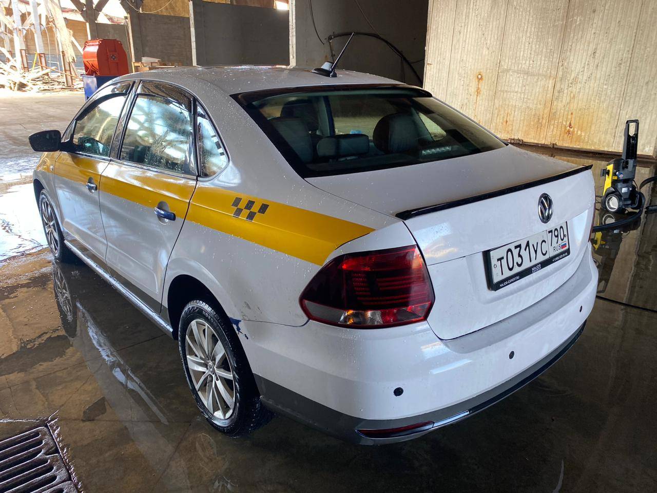 Volkswagen Polo Лот 000003121