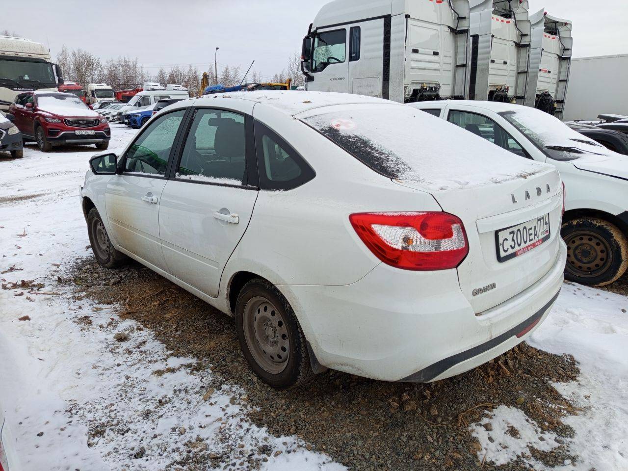 Lada Granta лифтбек Лот 000004777