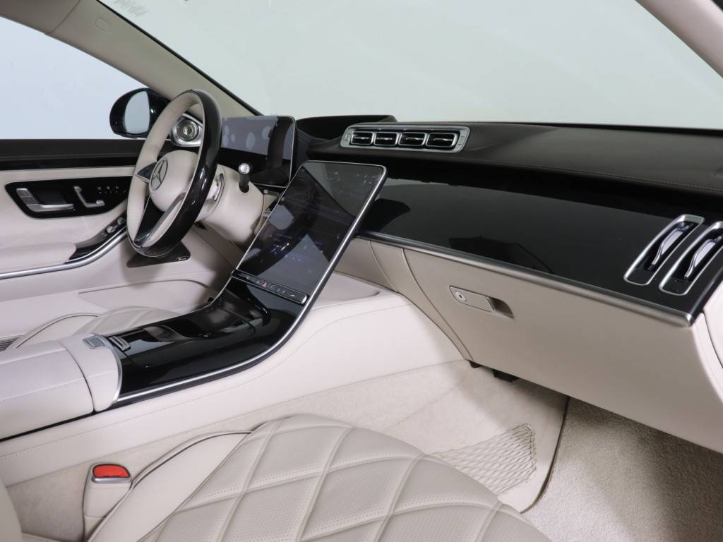 Mercedes-Benz S седан 580 Maybach 4MATIC