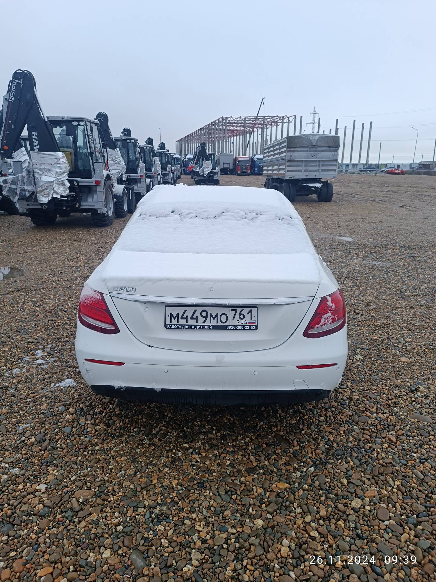 Mercedes-Benz E седан Лот 000005747