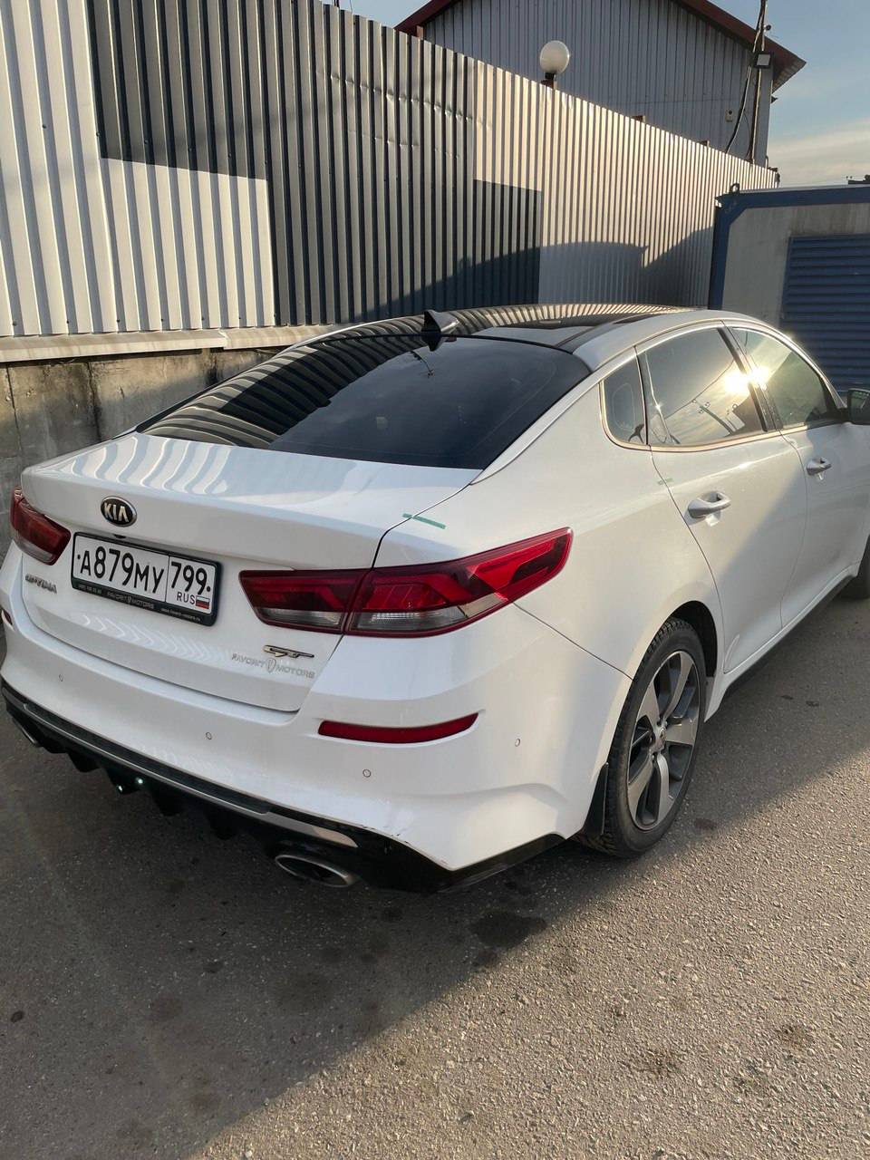 KIA Optima Лот 000002761