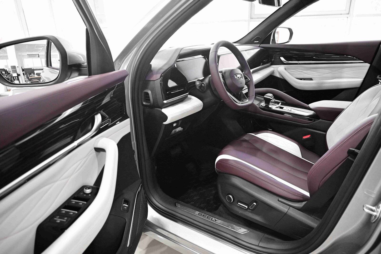 Geely Monjaro Flagship 2.0T (238 hp) 8AT 4WD