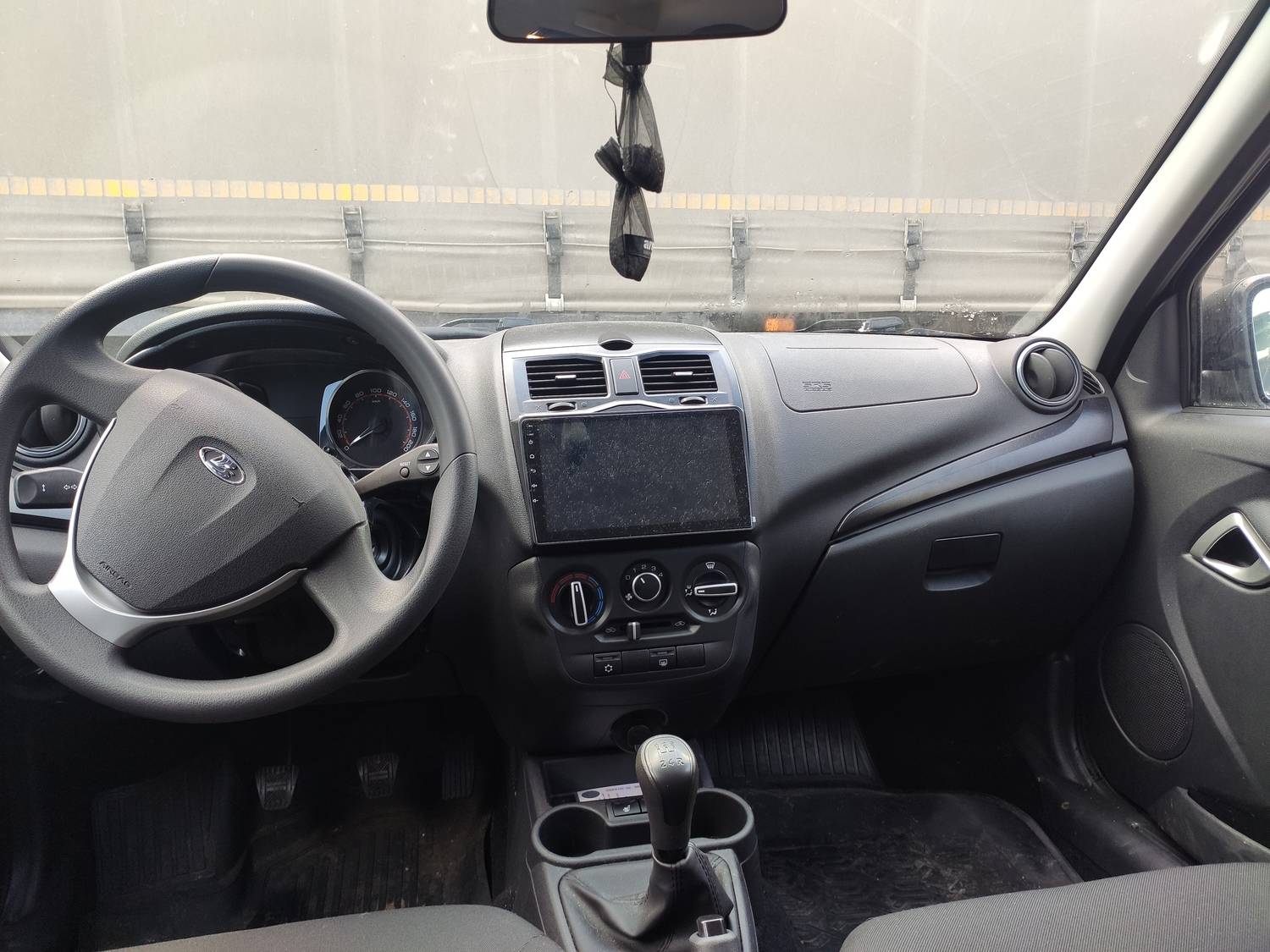 Lada Granta седан Лот 000008432