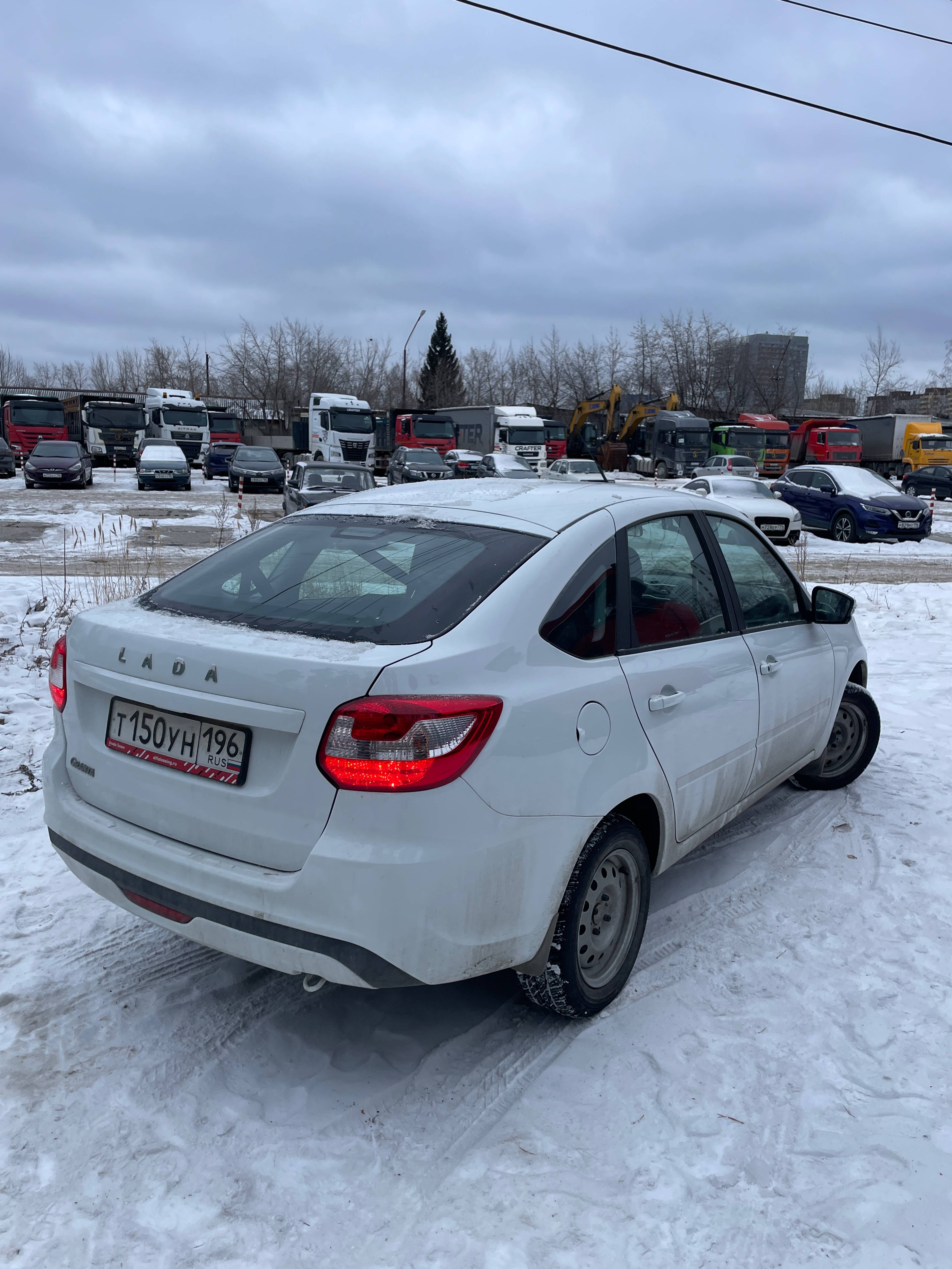 Lada Granta лифтбек Лот 000005473