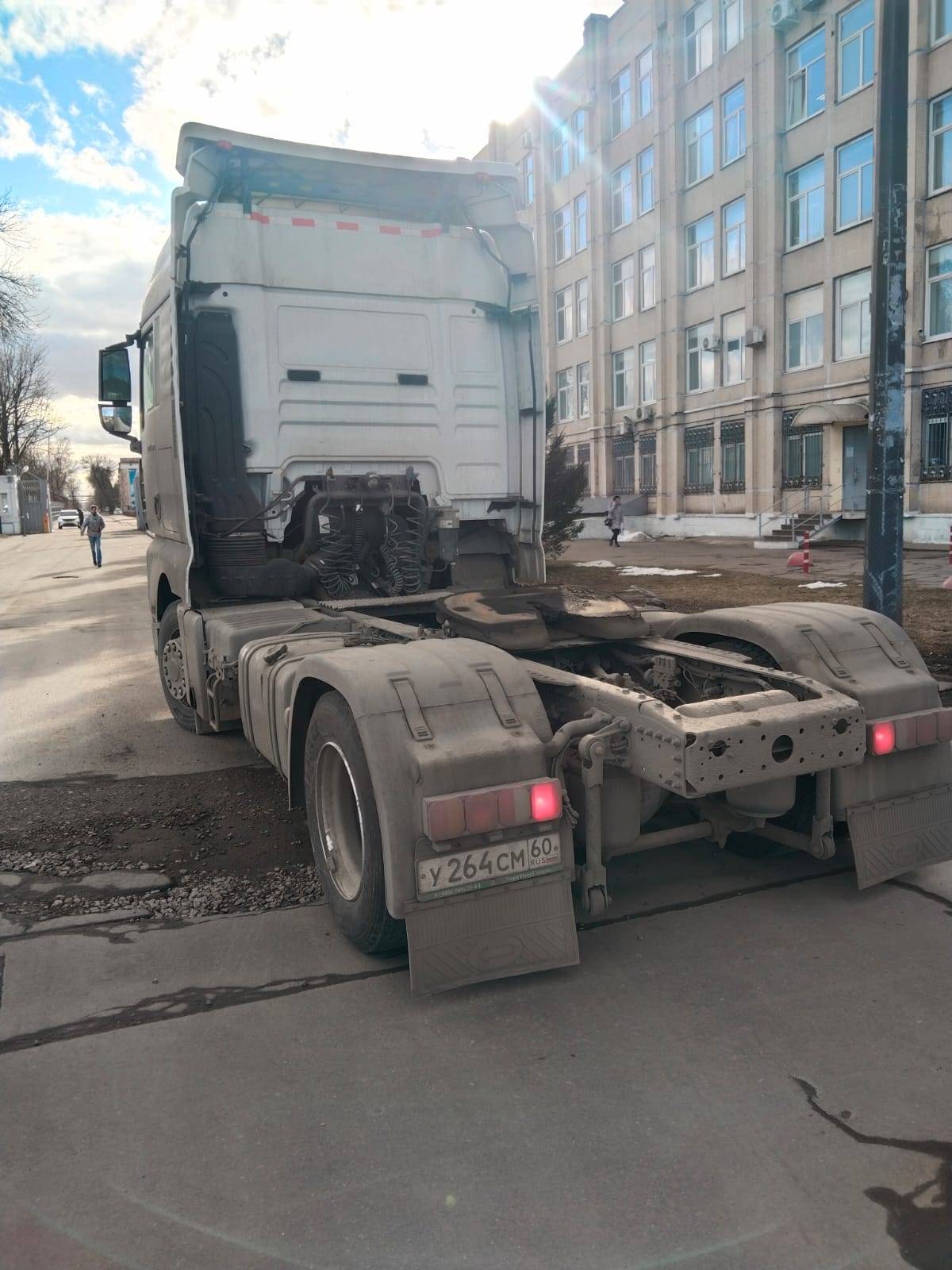 Sitrak ZZ4186V391HE Лот 000008030