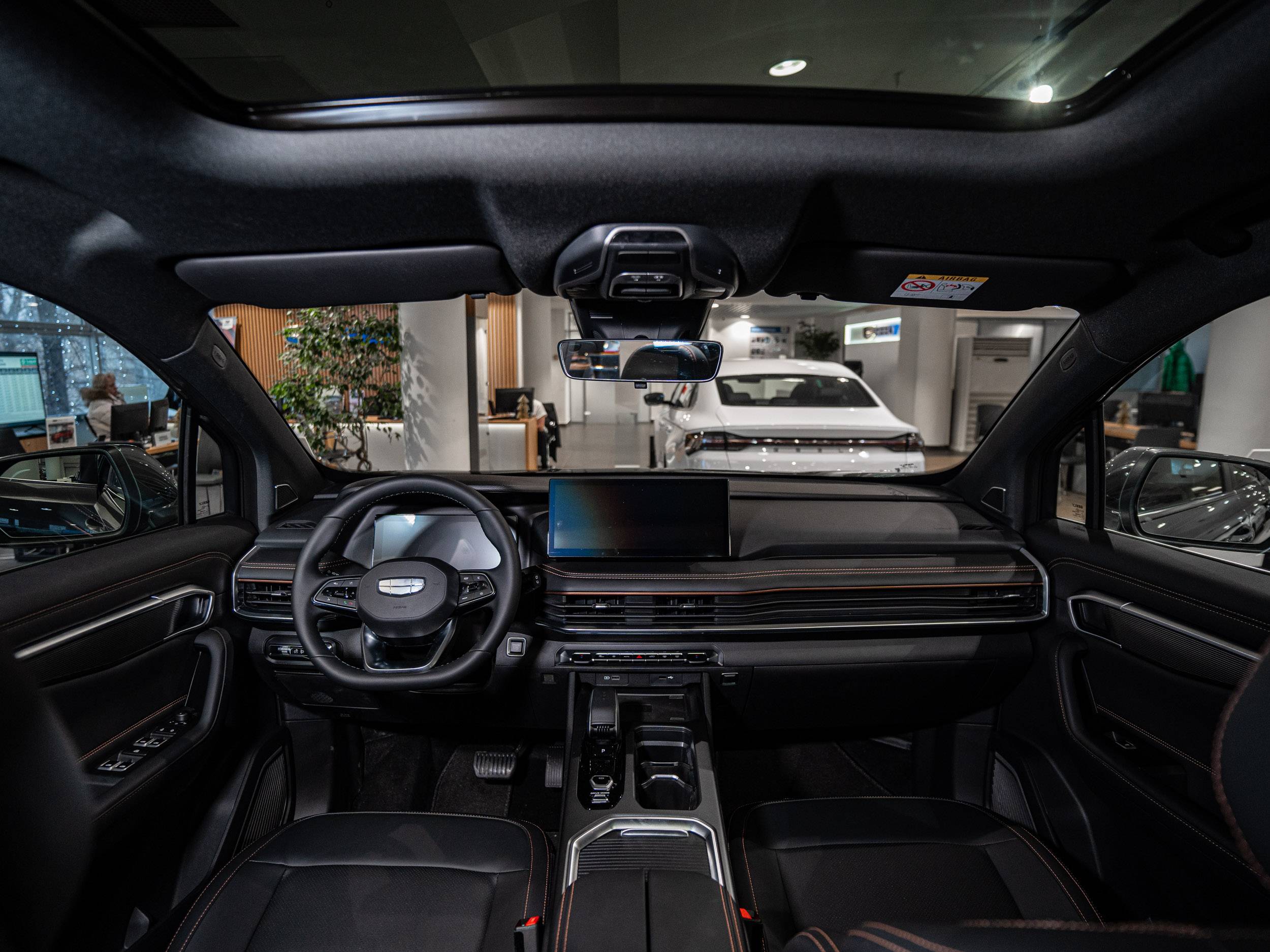Geely Okavango Luxury 2.0T 7DCT 2WD