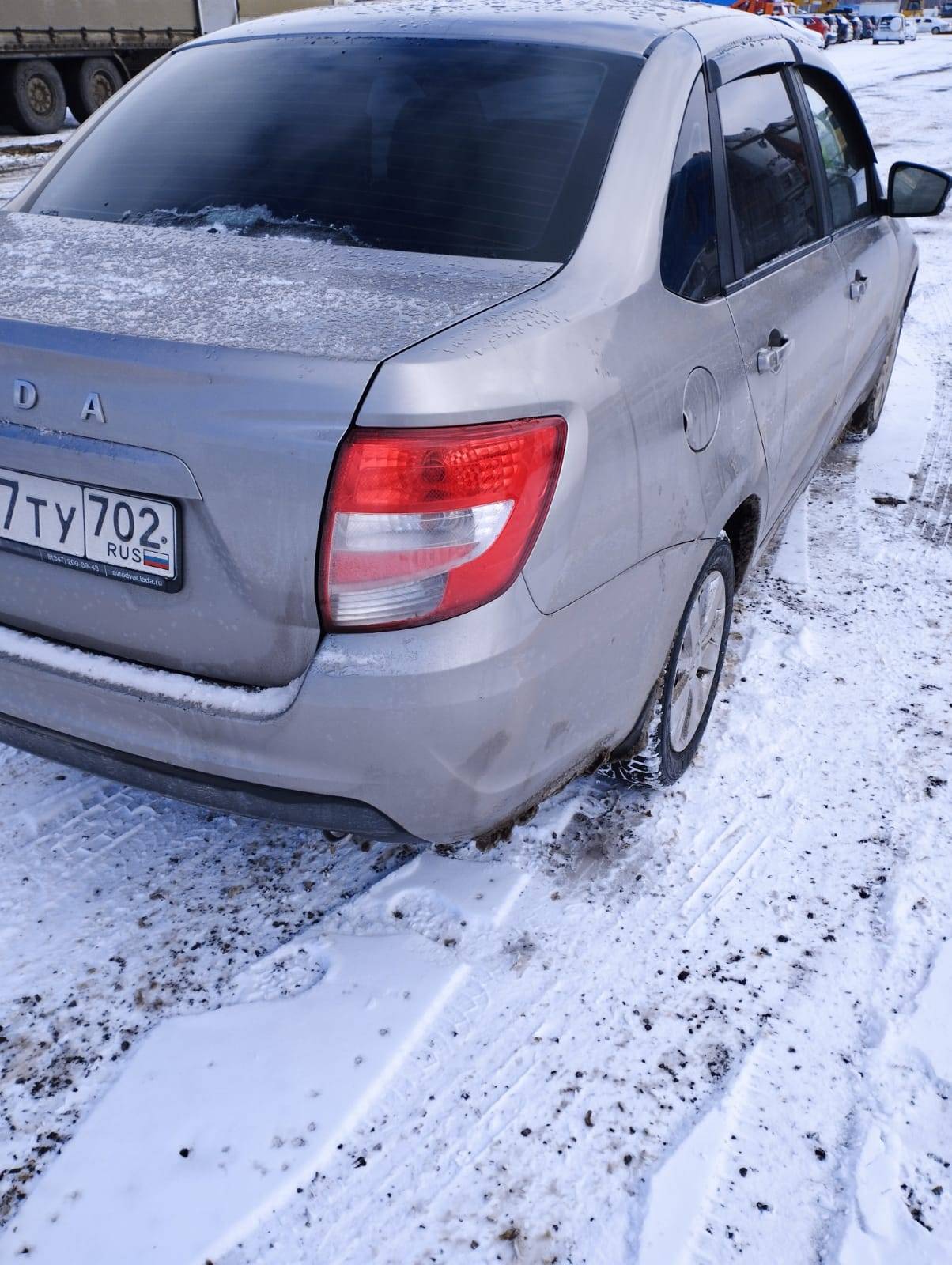 Автомобили LADA Granta Седан с пробегом купить в лизинг в Уфе | Альфа-Лизинг