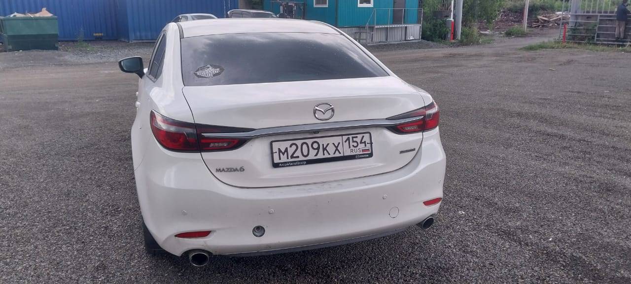 Mazda Mazda6 Sedan Лот 000002702