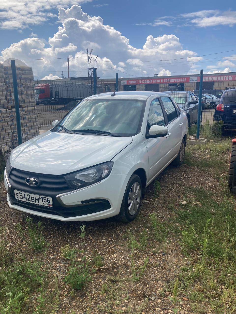 Lada Granta седан Лот 000003698