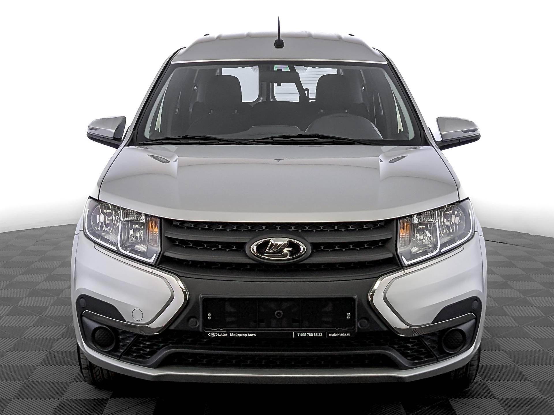 Lada Largus универсал Classic 5 мест 1.6 90hp 5MT