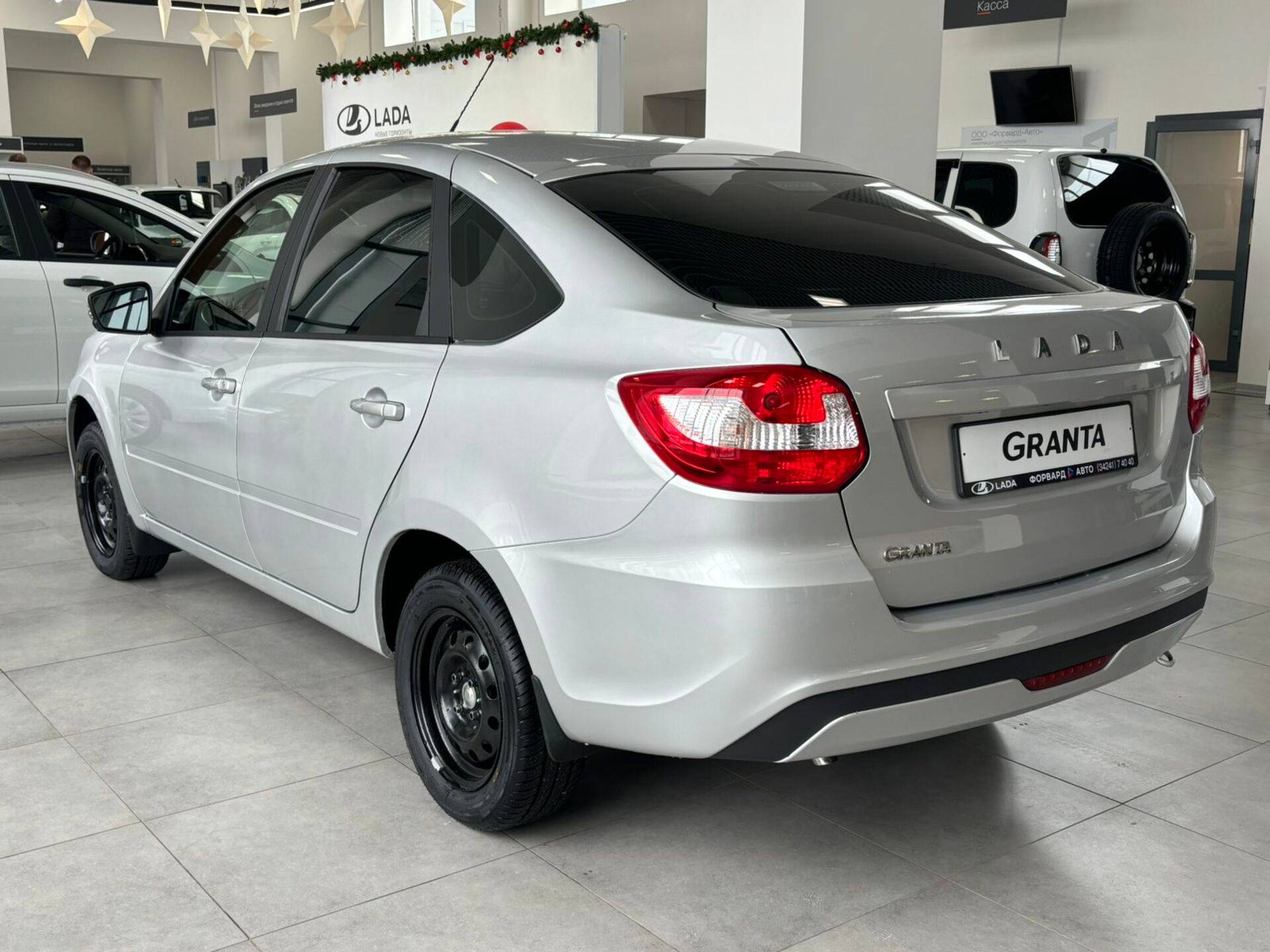 Lada Granta седан Comfort 24 1.6 90hp 5MT