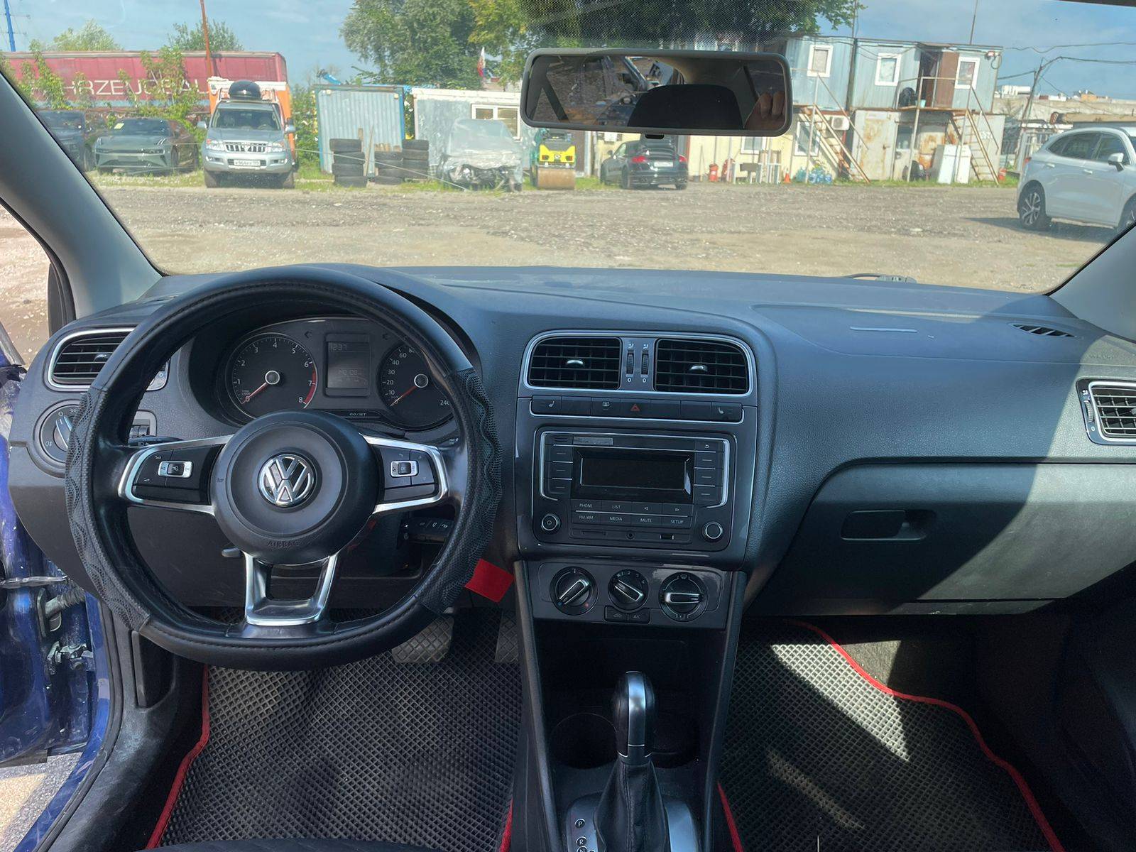 Volkswagen Polo Лот 000003080