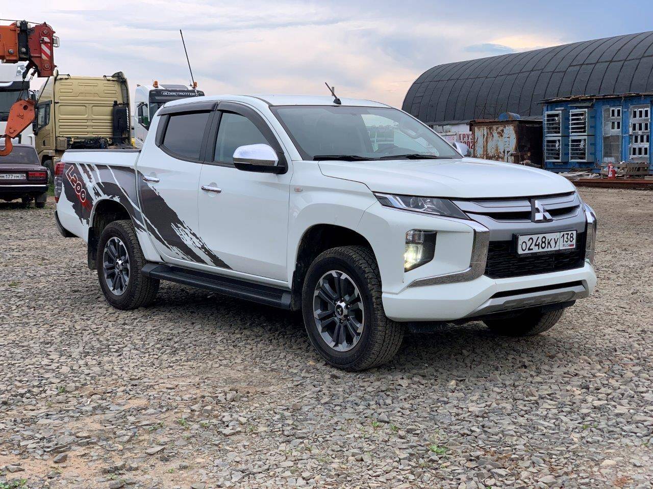 Mitsubishi L200 Лот 000003005