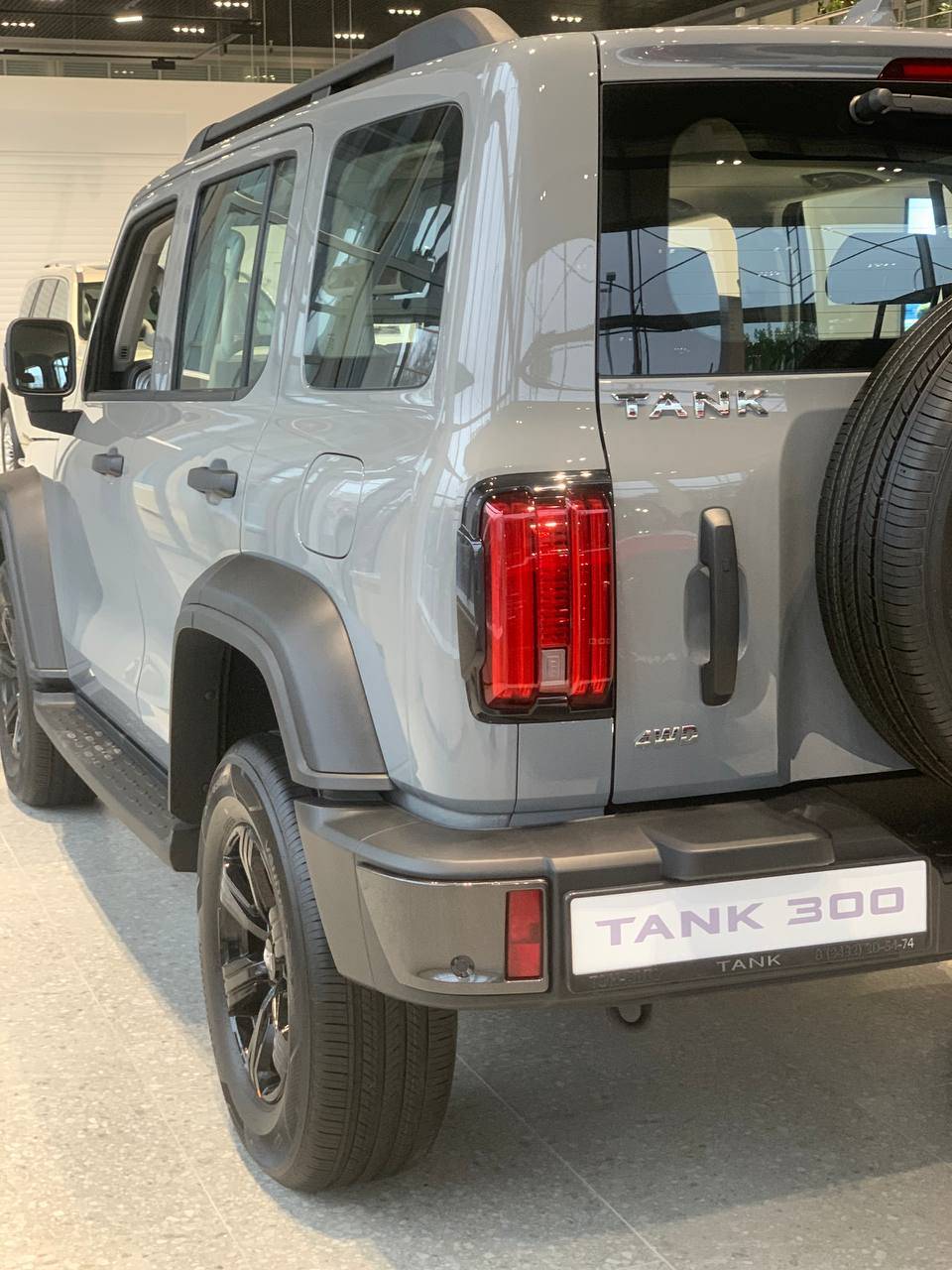 Tank 300 Adventure 2.0 8AT 4WD