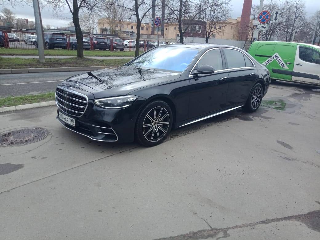 Mercedes-Benz S седан