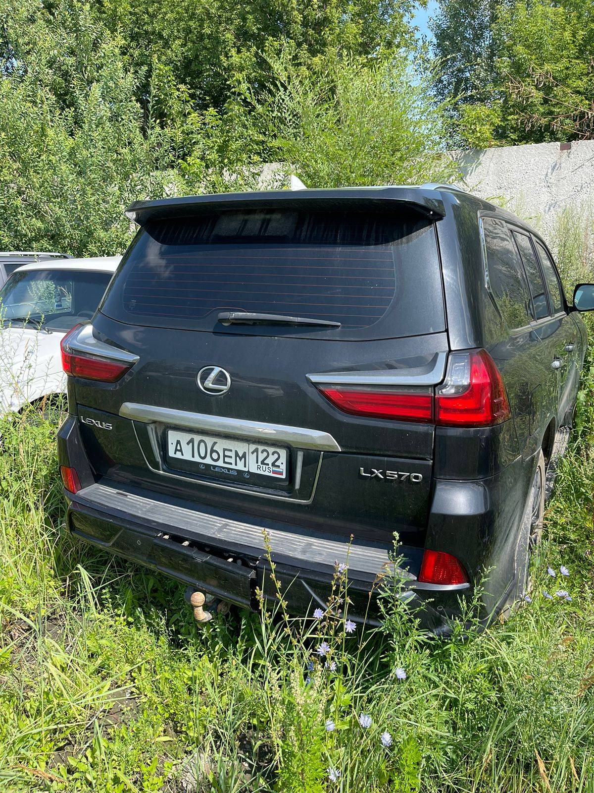 Lexus LX 570 Лот 000003667