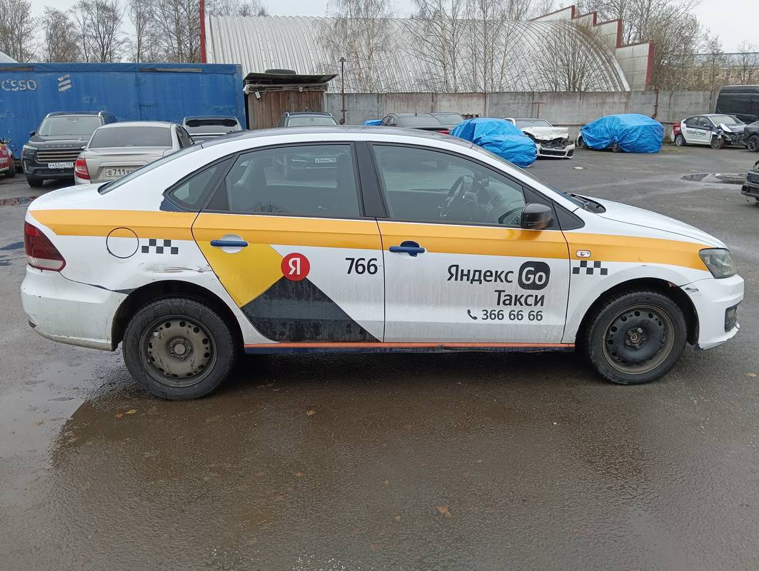 Volkswagen Polo Лот 000006776