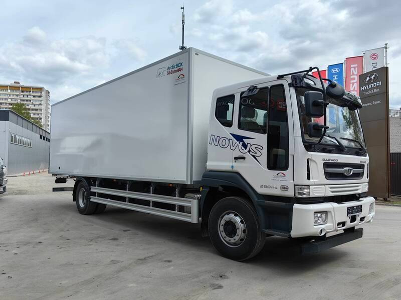 Daewoo NOVUS 4x2